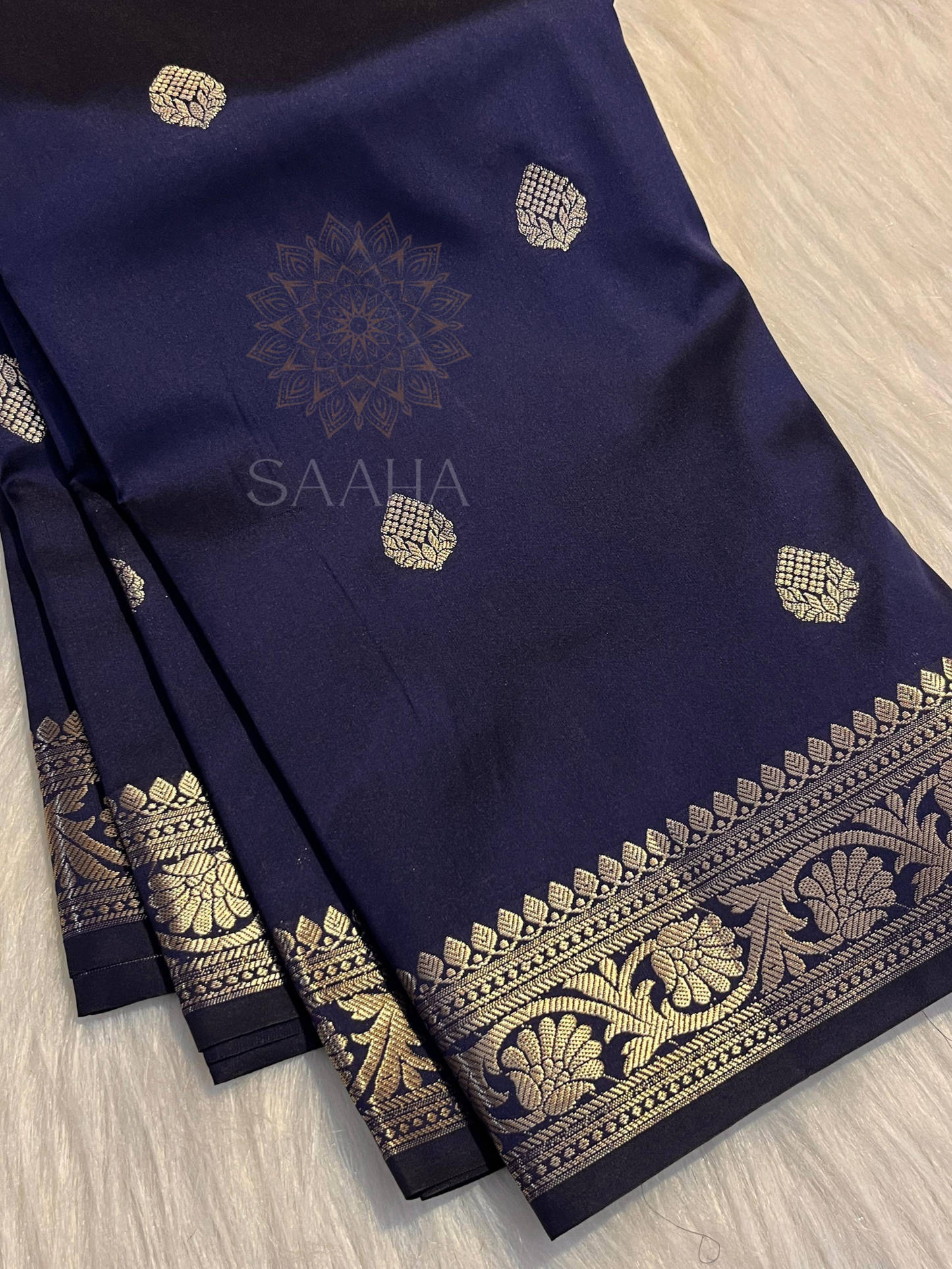 Navy Royale_Banarasi Silk Saree