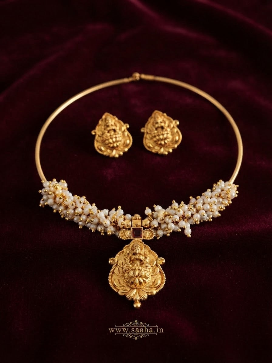 Lakshmi Pendant Clustered Pearl Hasli