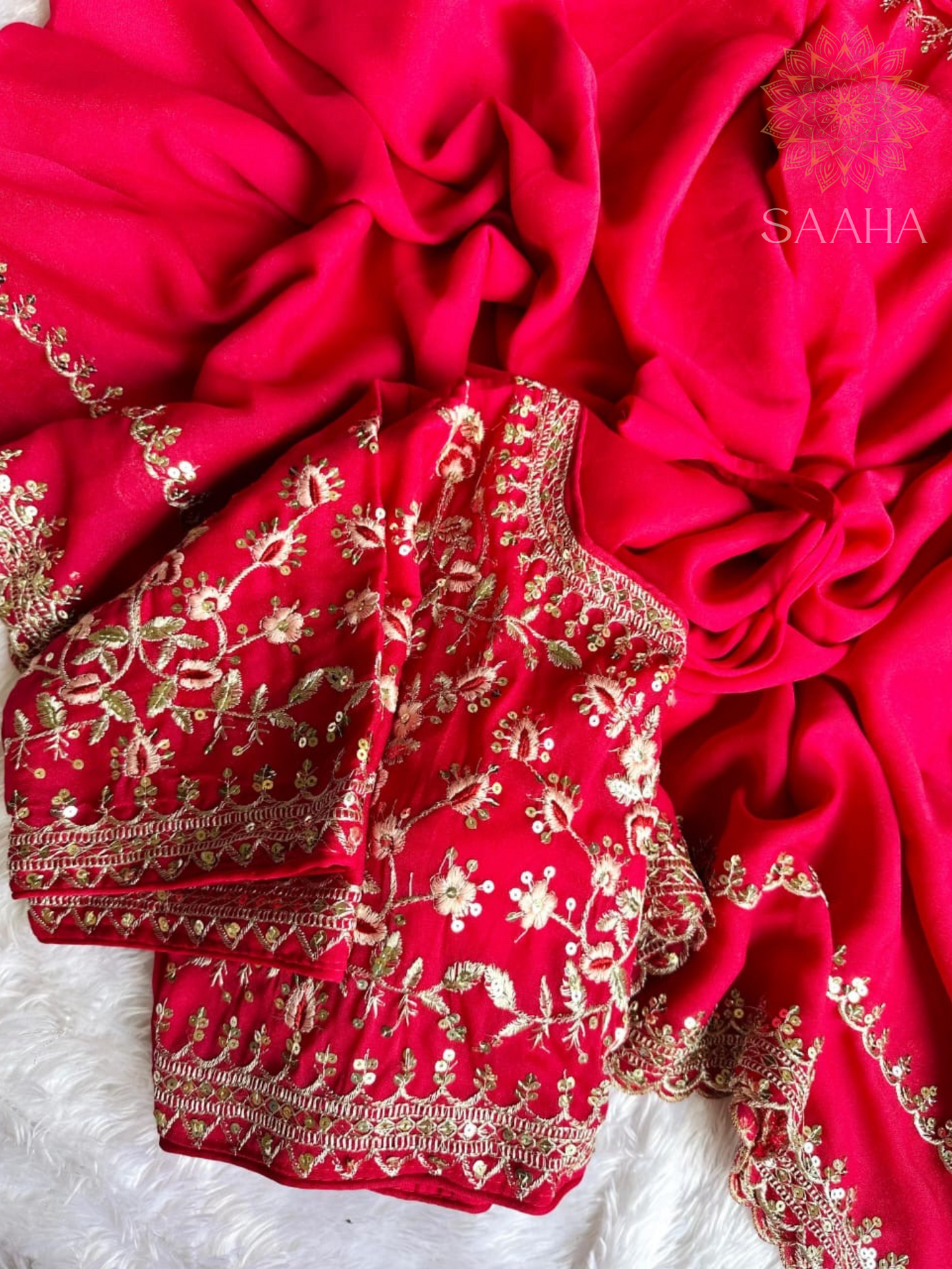 Scarlet Sparkle_Shimmering Georgette Partywear Saree
