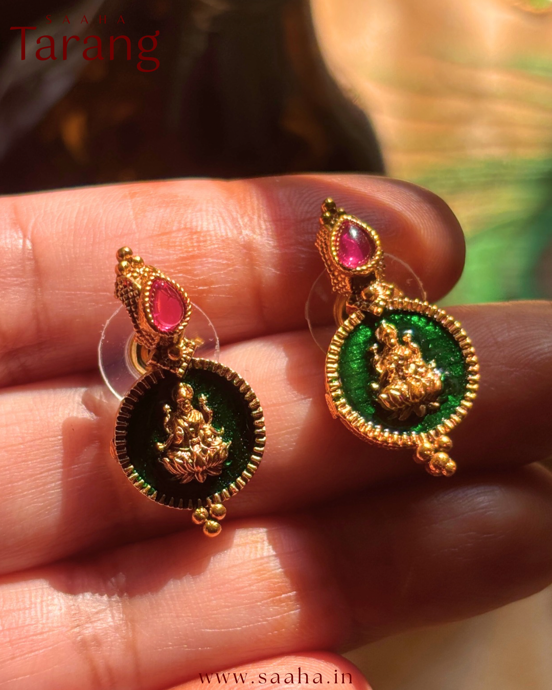 Green_Simple Lakshmi Coin Necklace