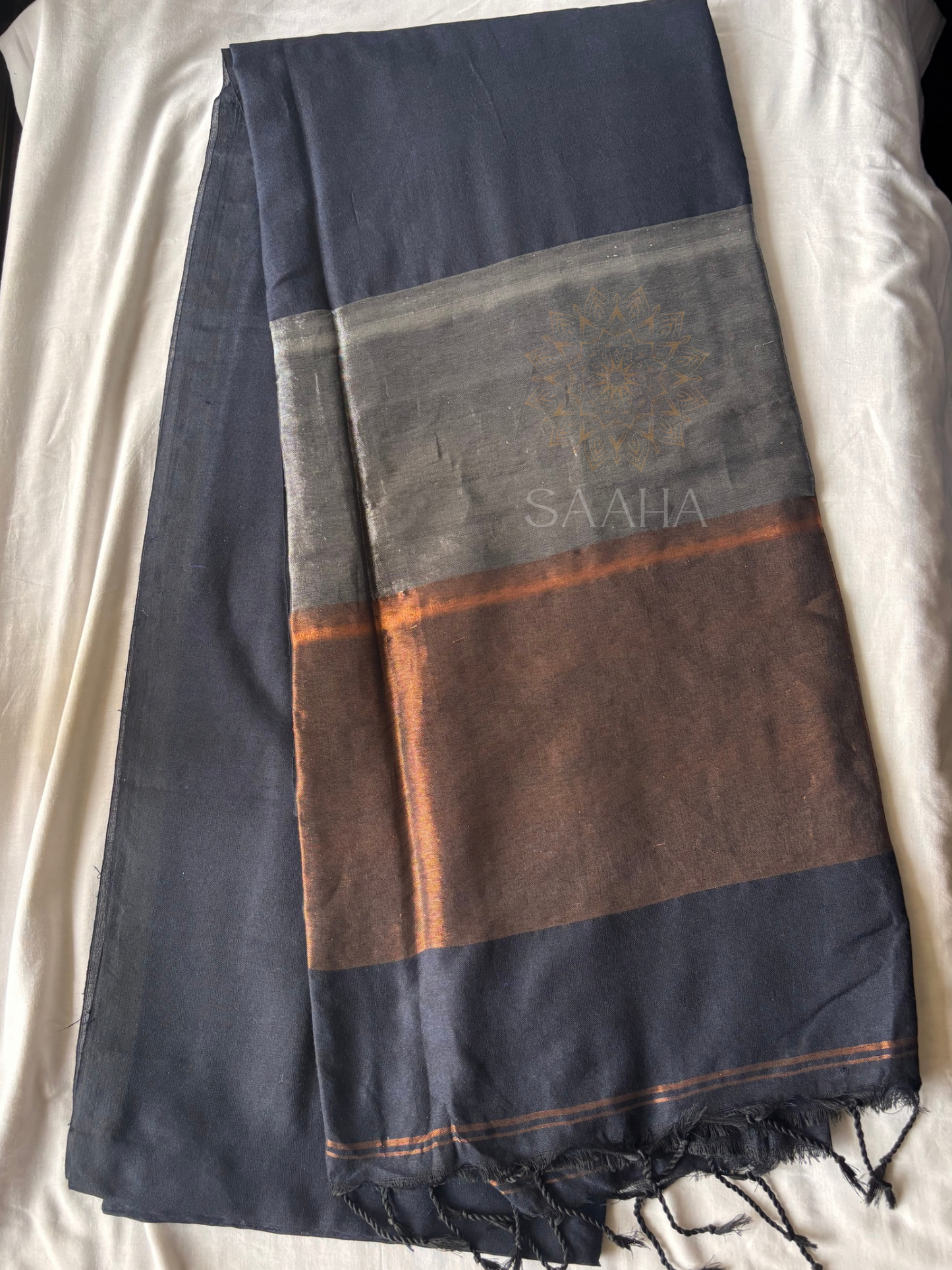 Midnight Copper Glow_Handwoven Cotton Tissue Saree
