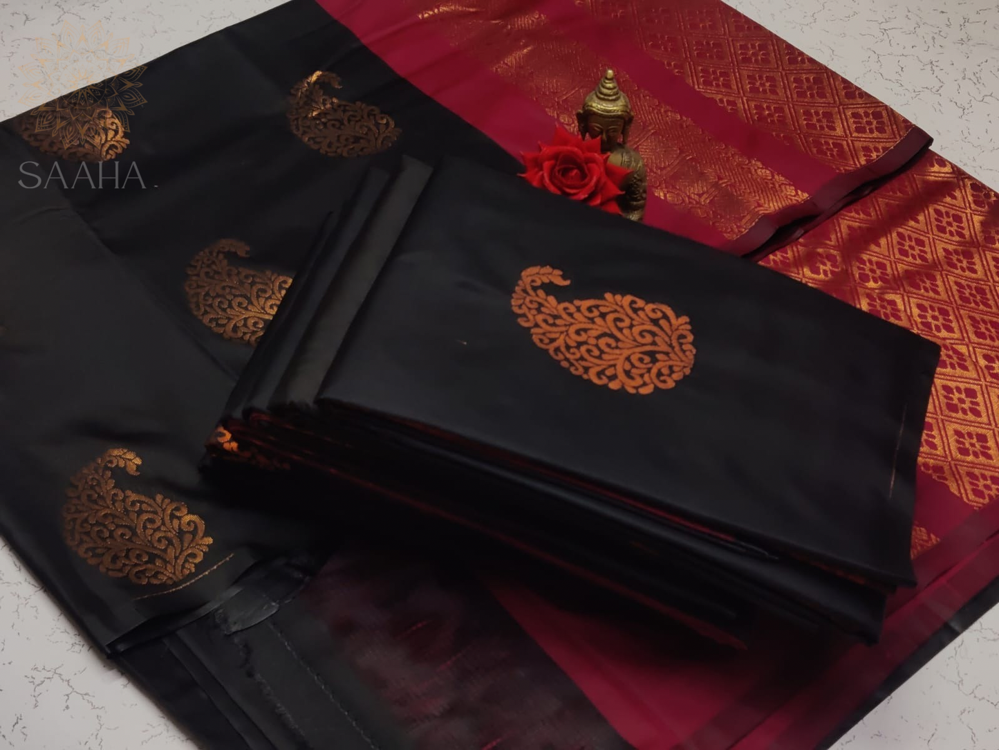 Charuta_Soft Silk Saree with Zari woven Ambi(Paisley) motifs