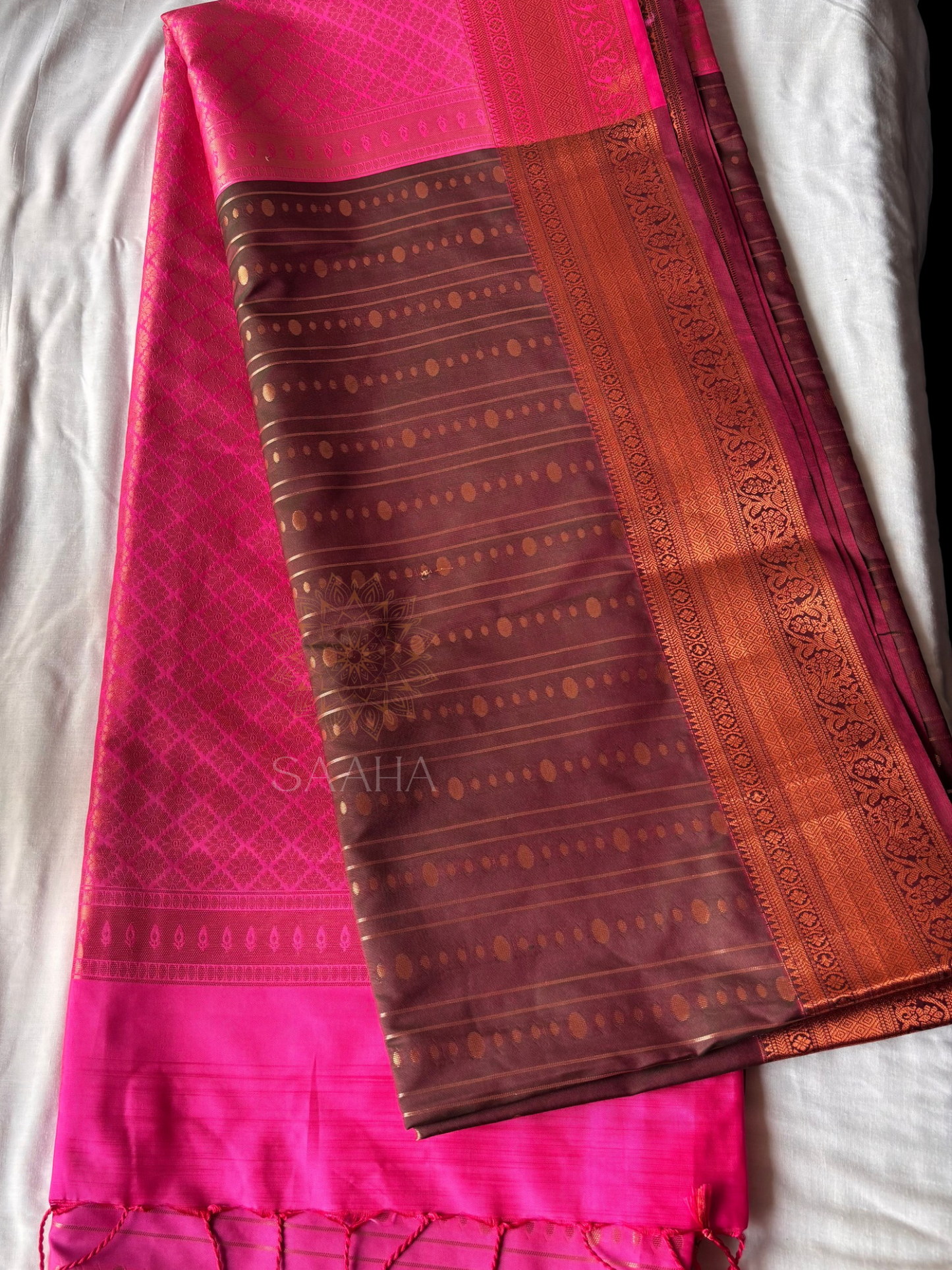 Golden Dusk_Handwoven Kanjeevaram Semi Silk Saree