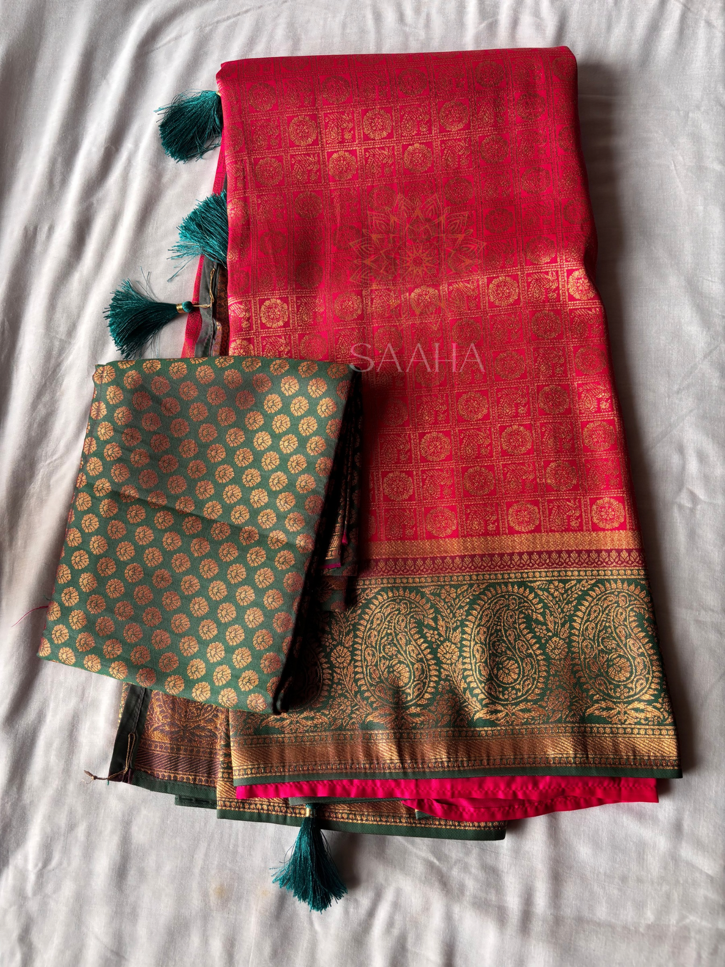 DEVANGI_Hot Pink Kanjeevaram Semi Silk Saree