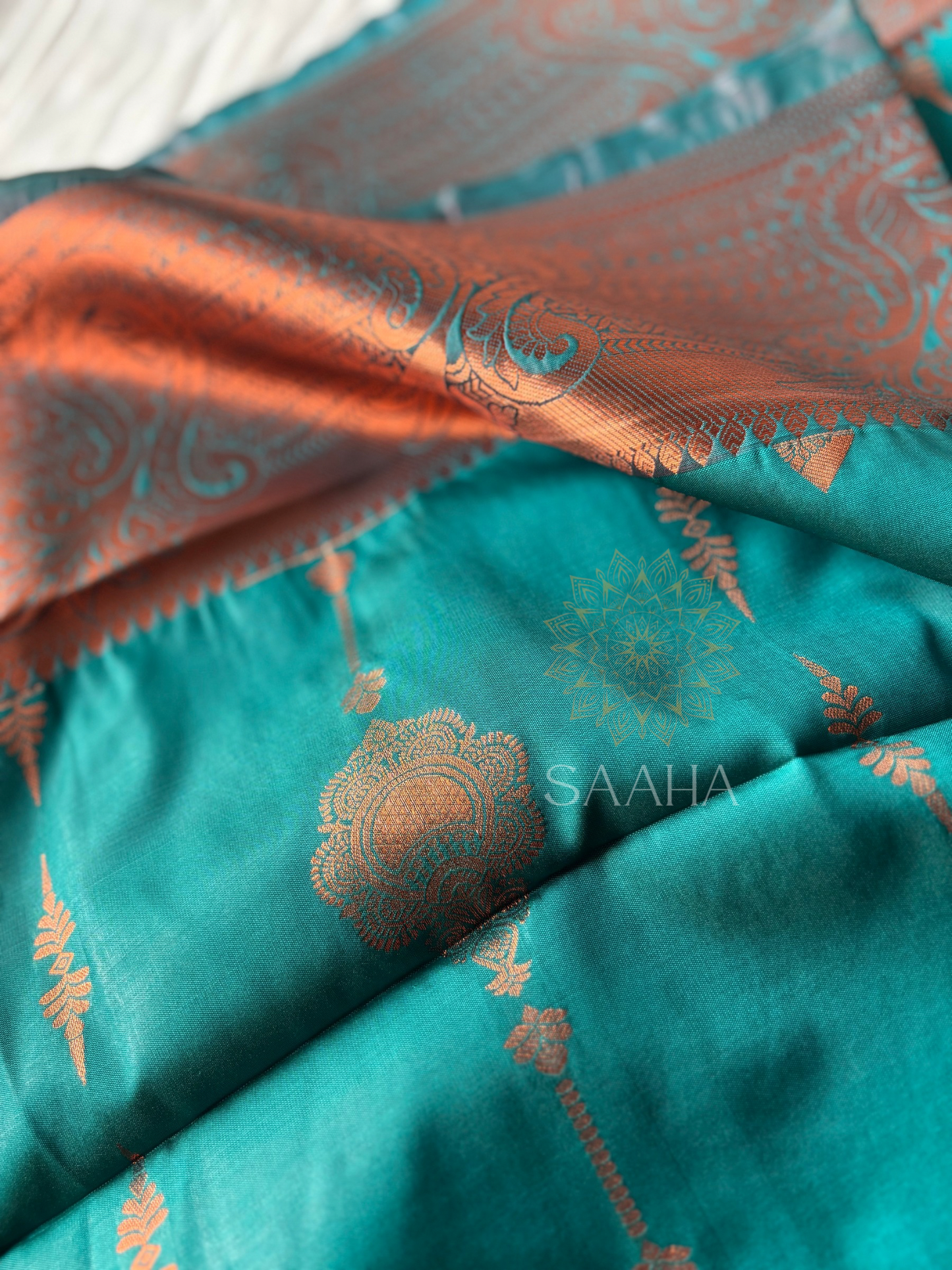Aqua Allure_Kanjeevaram Semi Silk Saree