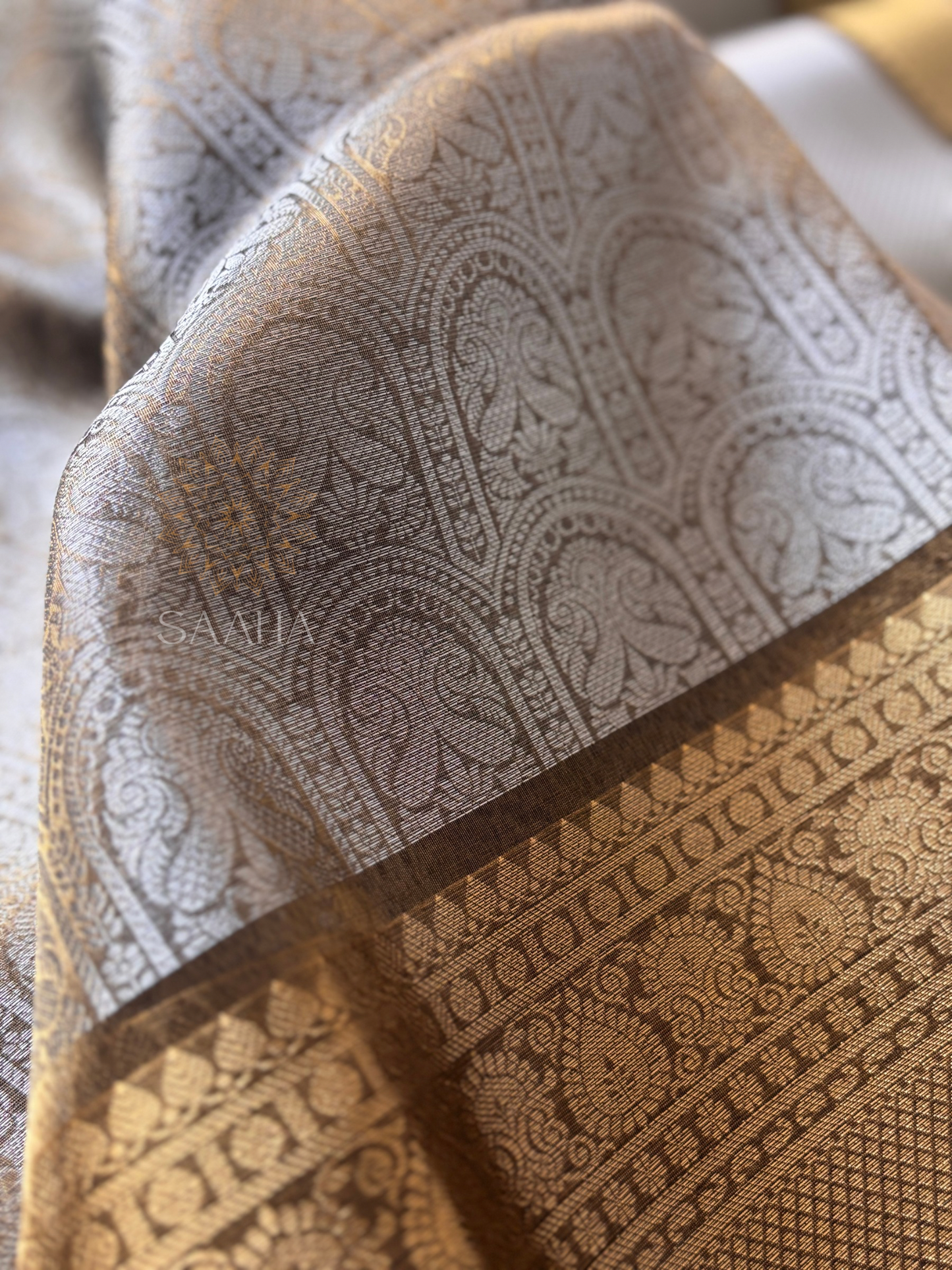 Antique Gold Serenity_Kanjeevaram Tissue Semi Silk Saree