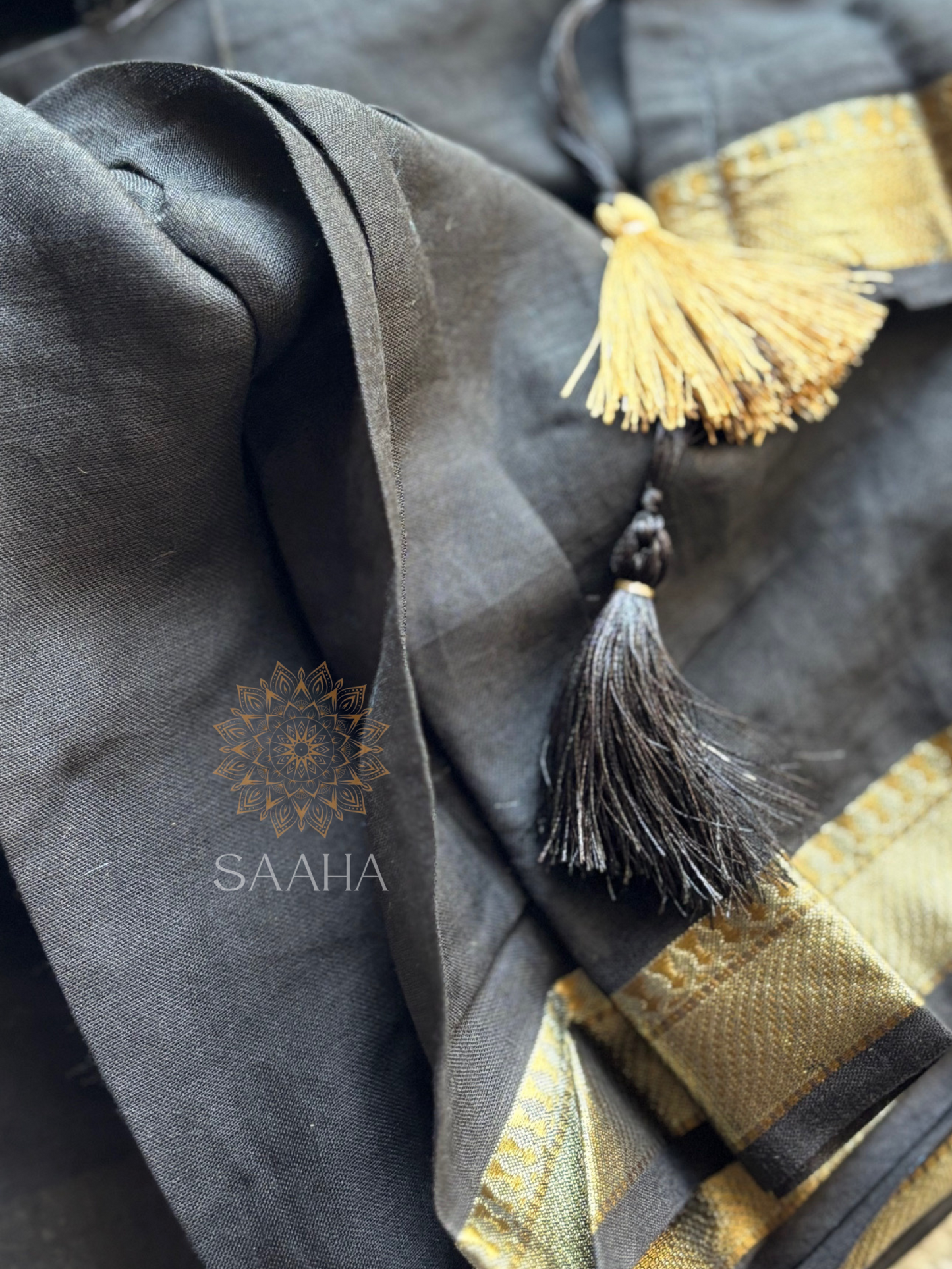 Midnight Blooms_Mulcotton Saree