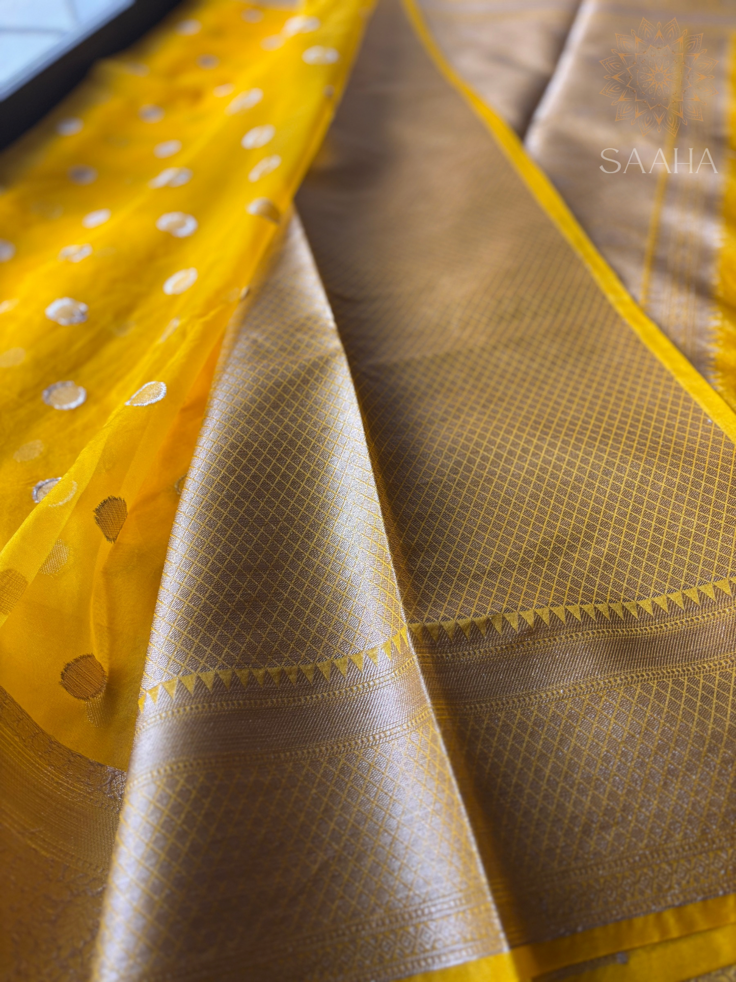 Sunflower Serenade_Semi Kora Organza Silk Saree