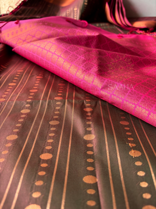 Golden Dusk_Handwoven Kanjeevaram Semi Silk Saree