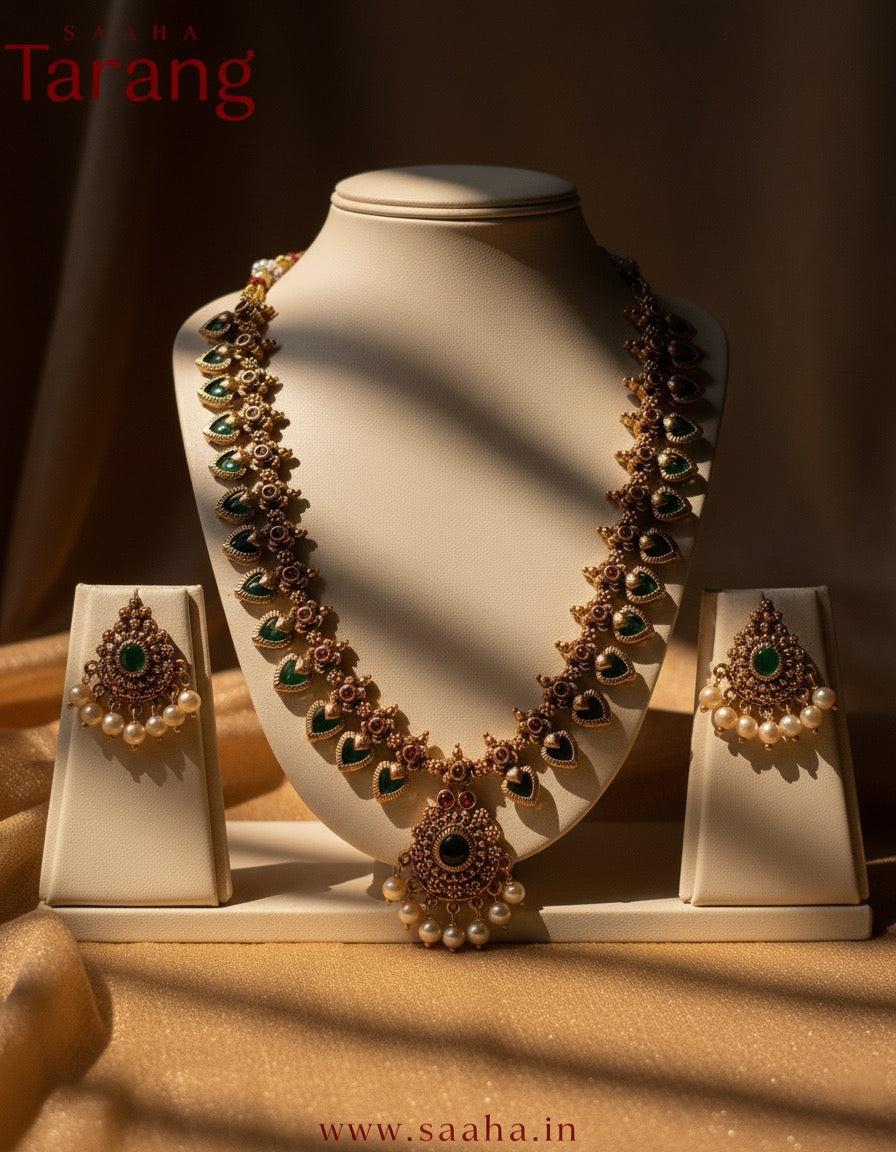 Traditional Palakka Necklace with Pearl Hangings