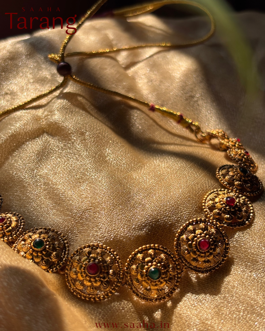 Nila_Patterned Choker with Kemp Stones