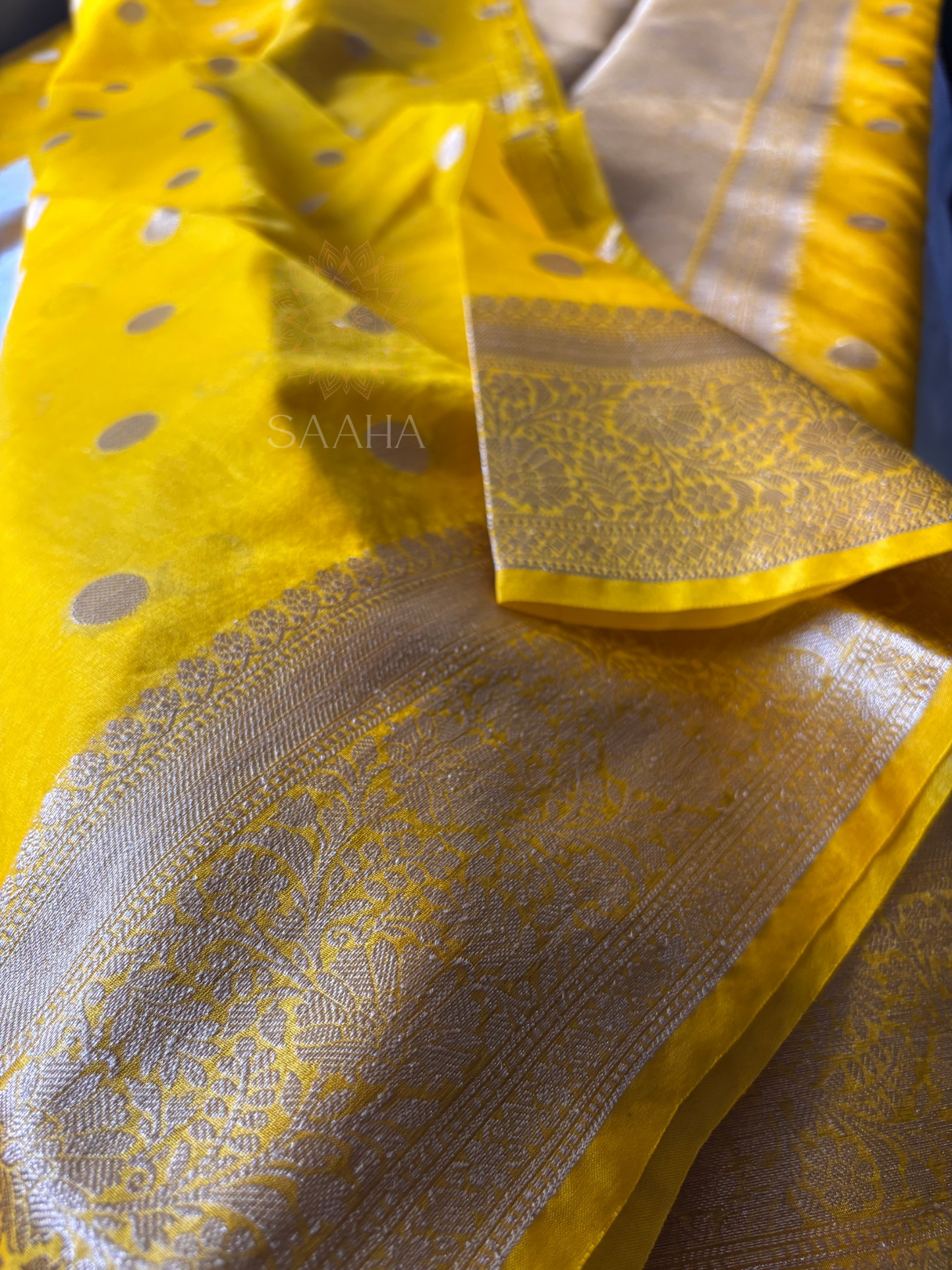 Sunflower Serenade_Semi Kora Organza Silk Saree