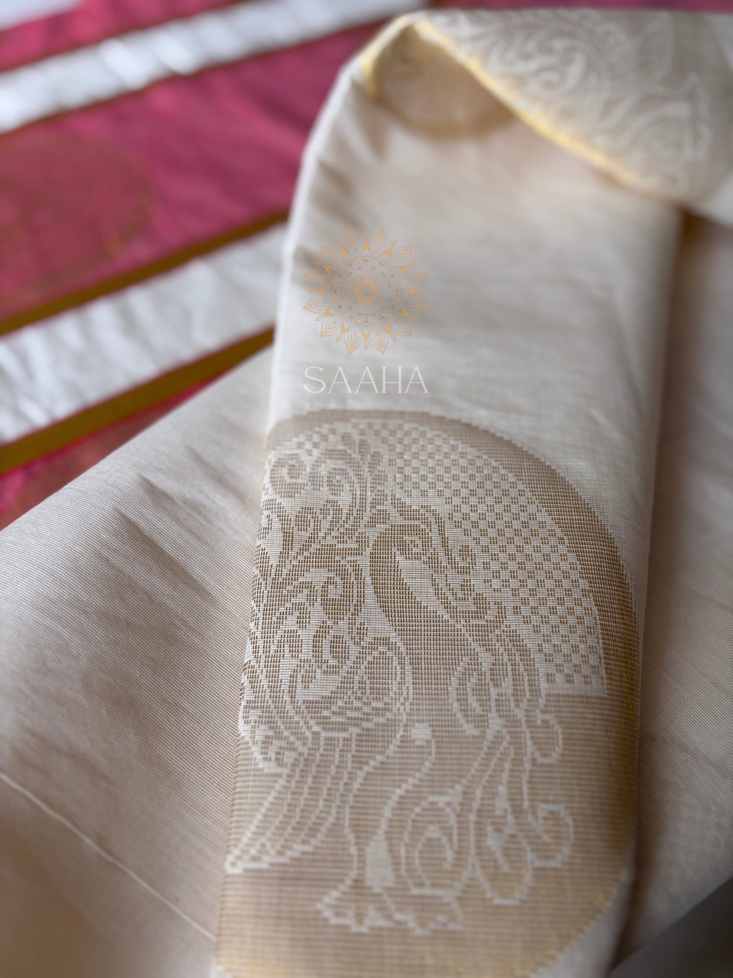 Pavizhamalli_Kerala Kasavu Saree in Handloom Cotton
