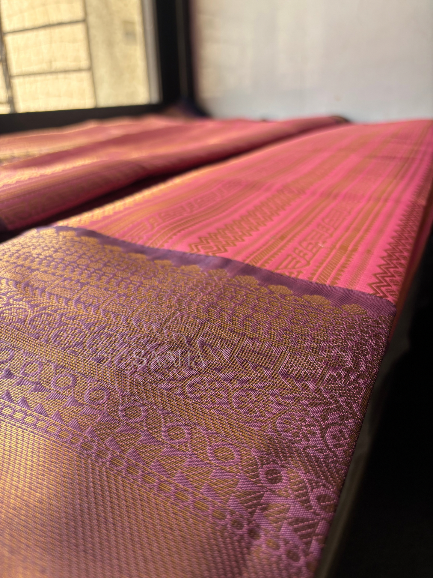 Pink Majesty_Kanjeevaram Tissue Semi Silk Saree