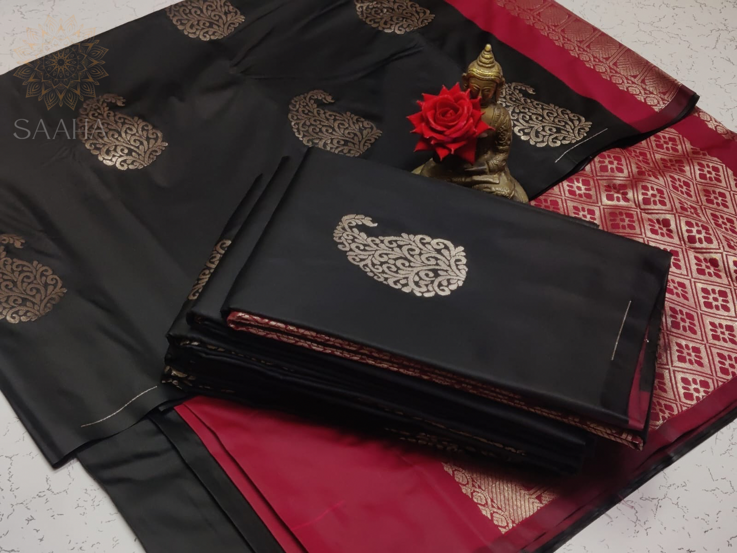 Charuta_Soft Silk Saree with Zari woven Ambi(Paisley) motifs